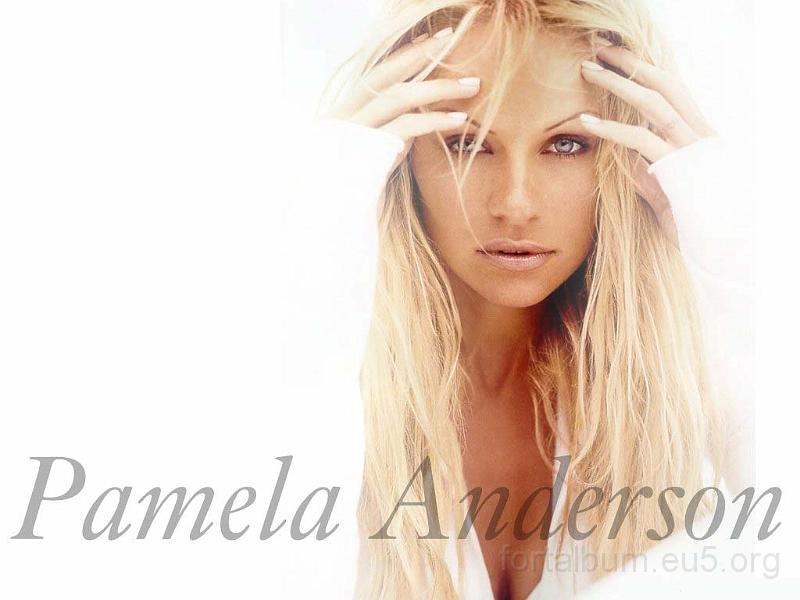 pamela.anderson_41.jpg