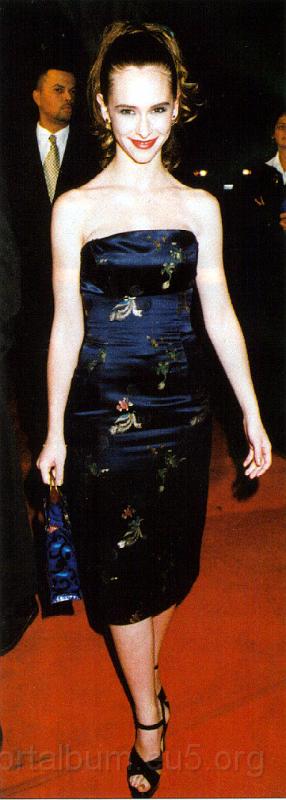 j.love.hewitt_164.jpg