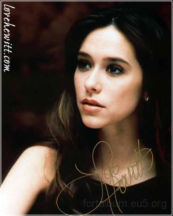 j.love.hewitt_290.jpg