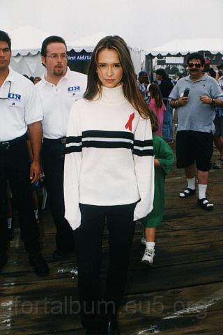 j.love.hewitt_295.jpg