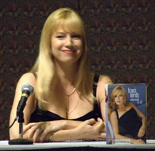 traci.lords_07.jpg